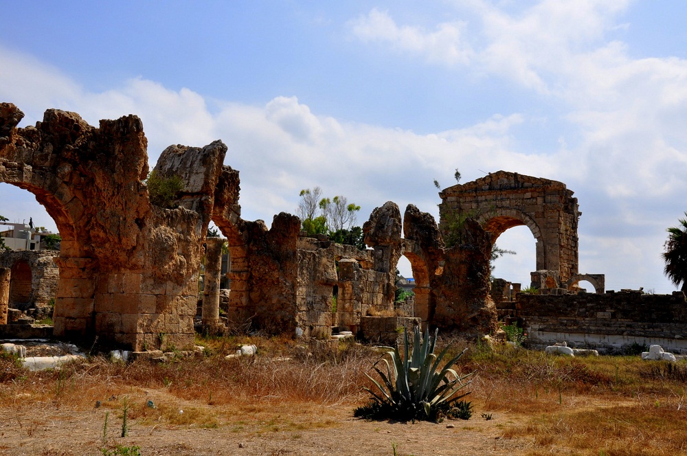 tyre roman aqueduct