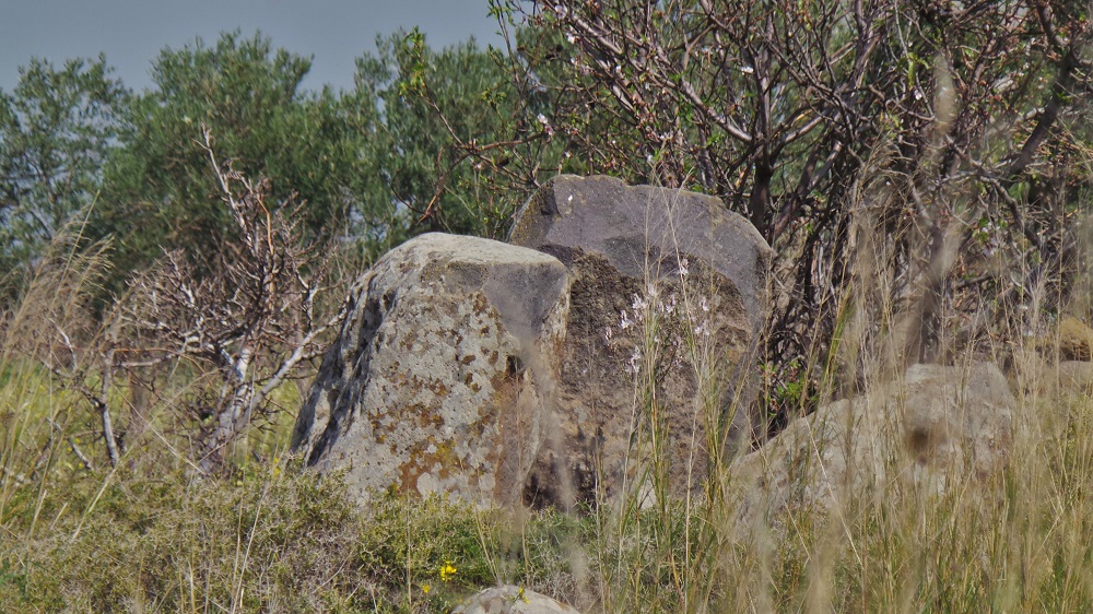 megalithic tomb menjez